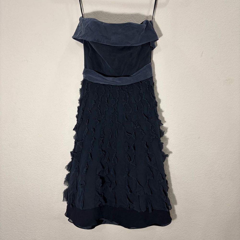 White House Black Market Ruffled Strapless Cocktail Fit N Flare Silk Dress Sz 0 - Picture 2 of 11